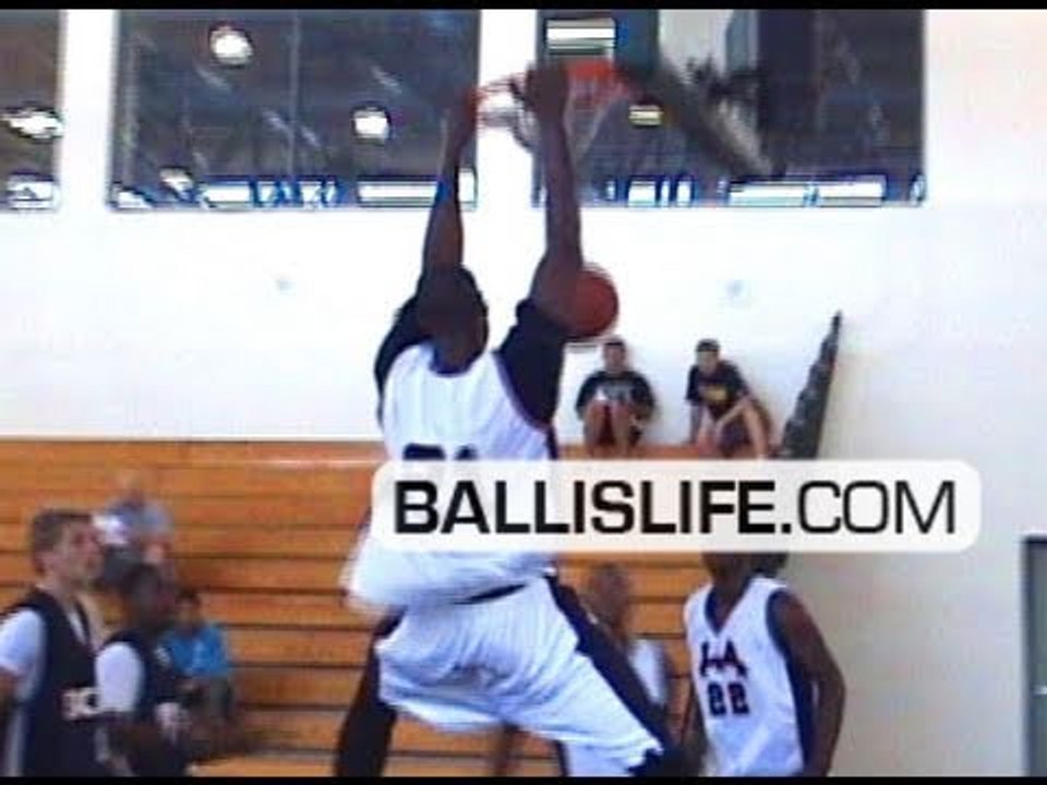6'10" Renardo Sidney Dominating In High School - The Next Big Thing