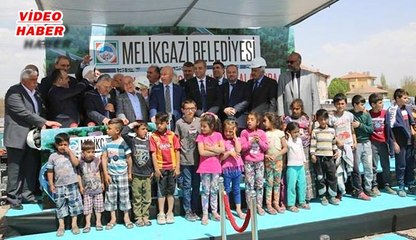 (28 NİSAN 2017) MELİKGAZİ BELEDİYESİ  ANBAR´DA 260 KONUTUN TEMELİNİ  ATTI .