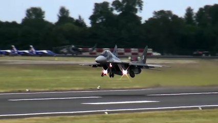 Vertical Takeoffs of Mig 29, F22, JF 17 Thunder and Eurofighter. Must watch.