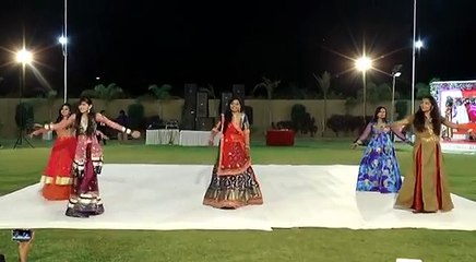 Beautiful Bride Dance Performance - New Indian Wedding Dance 2017