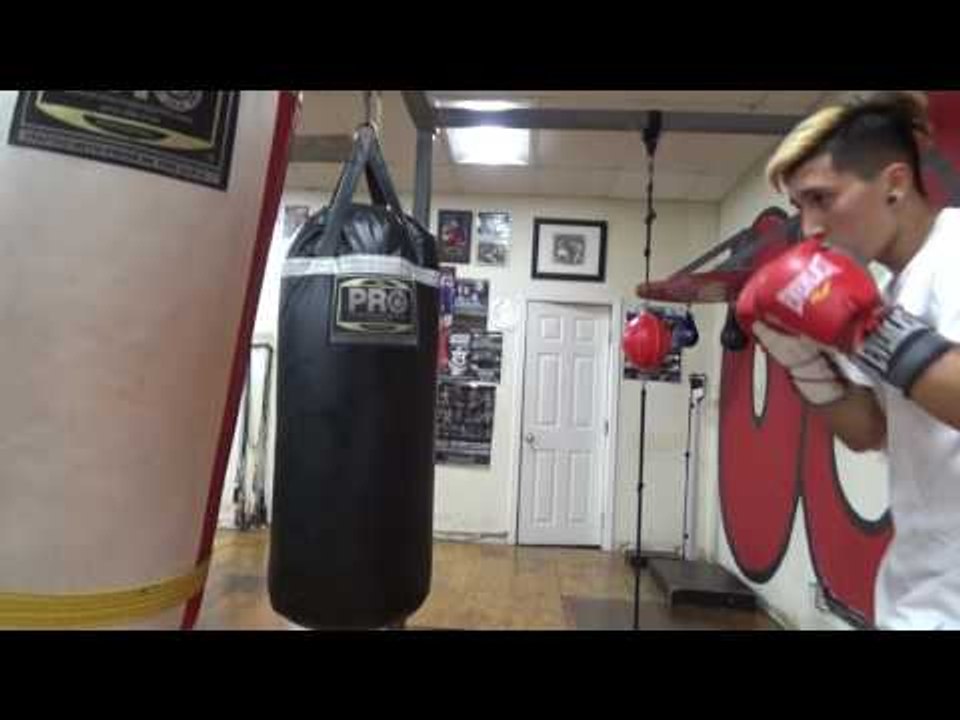 future champ jessie martinez on the heavybag EsNews Boxing