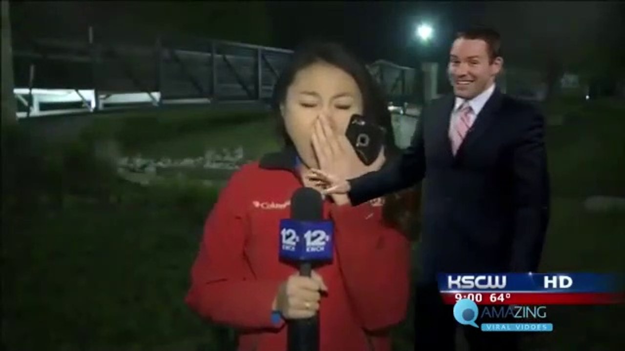 Une journaliste prise en flag d'extreme fatigue