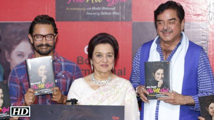 Aamir Khan Launches “Asha Parekh: The Hit Girl” autobiography