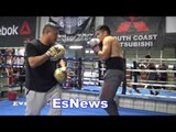 Robert Garcia On His Way of doing mitts vs Floyd Mayweather Working Mitts EsNews Boxing
