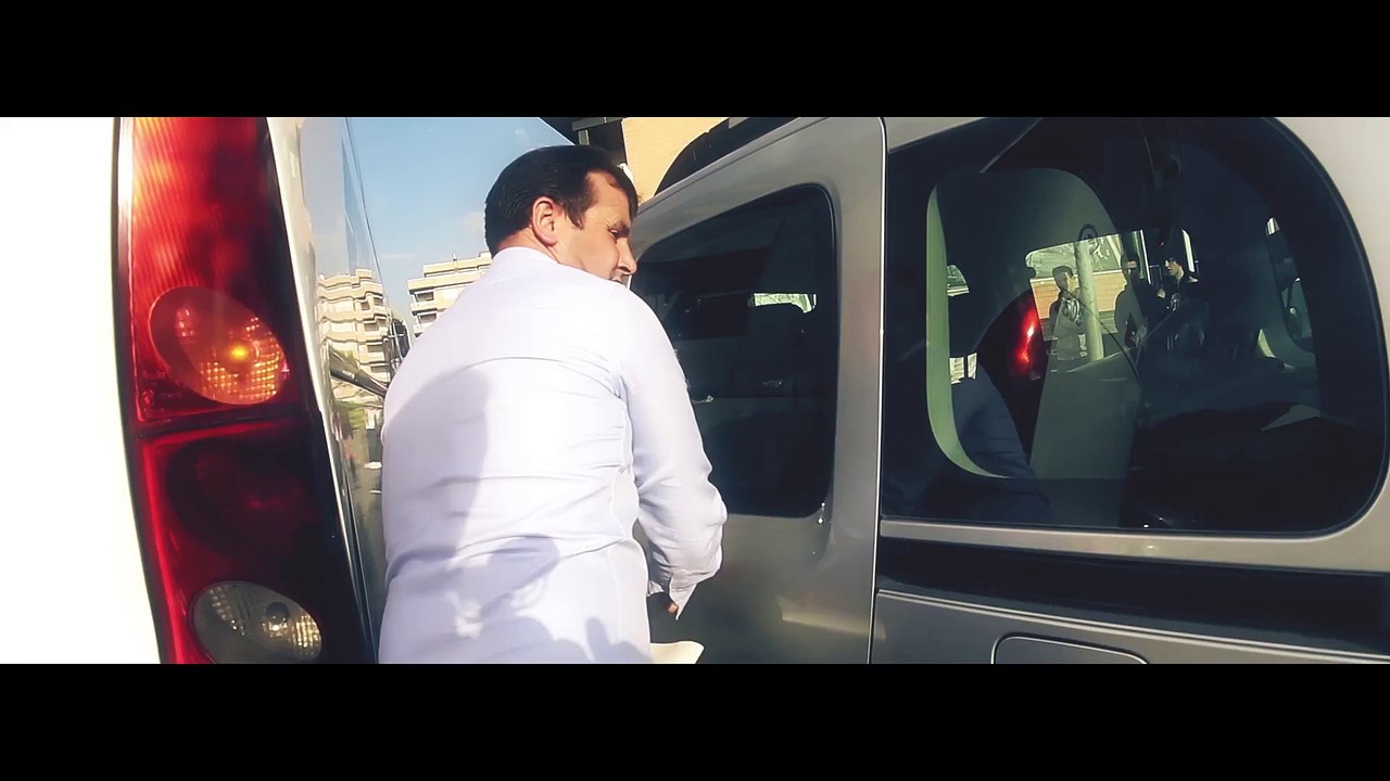 Tino de Rans Apresenta Cabeças de Lista em Paragem de Autocarro | TOP