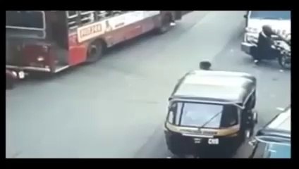 sakinaka bus accident in mumbai best bus-7AMJ2l18