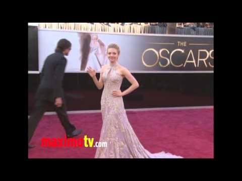 Amanda Seyfried at Oscars 2013 Red Carpet Fashion Arrivals