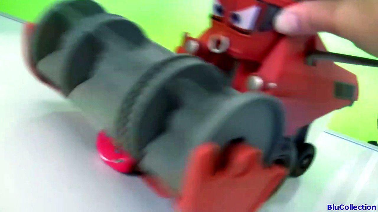 DISNEY PIXAR CARS NEW DIECASTS with FRANK THE COMBINE TRACTOR TIPPING TRUCK Carry Case Toys-GGeh