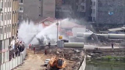 Dikkatsiz Operatör Su Borusunu Patlattı