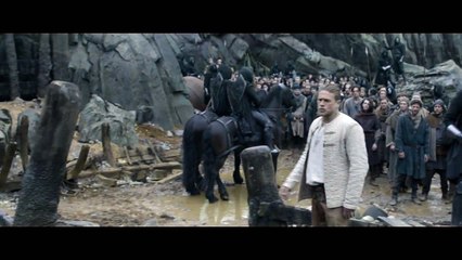 King Arthur Legend of the Sword - Both Hands