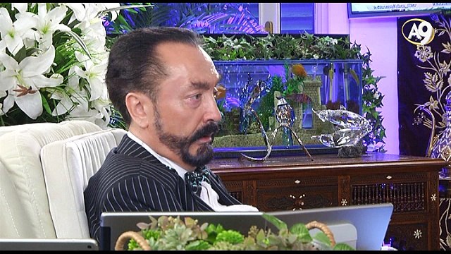 Taşın, ağacın arkasına saklanan Museviyi öldürmek hadisi Kuran'a uygun değildir