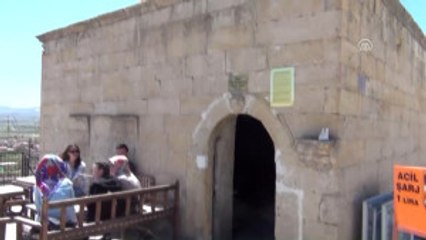 Kitap Okuyarak Otizmli Çocuklara Destek Oluyorlar