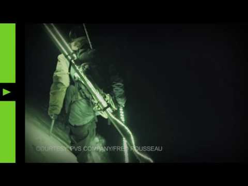 LED-skiing in the night: Mesmerizing footage