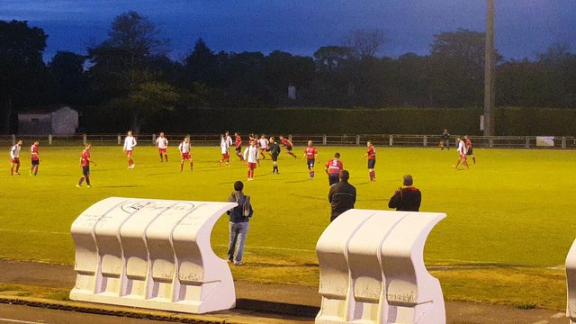 Coup franc magistral de Zigoun