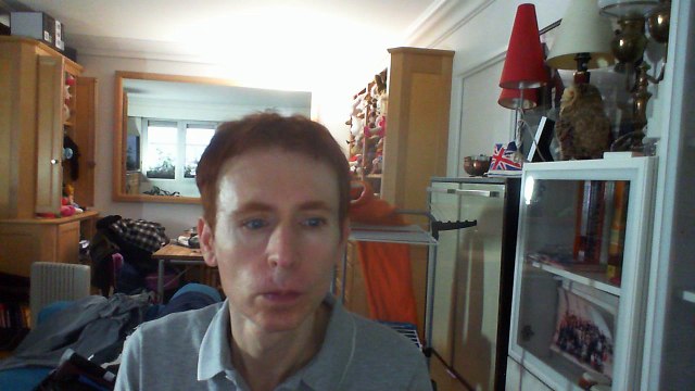 Wiwi égratigne de mes sombres archives de Julien Doré