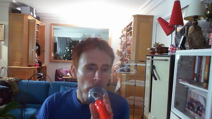 Wiwi égratigne "atamé" d'Amina Annabi