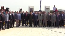 Çanakkale Kara Savaşları'nın 102. Yıl Dönümü - Kireçtepe Jandarma Şehitliği'ndeki Anma Töreni -...