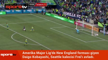 30 metreden kaleciyi avladı!
