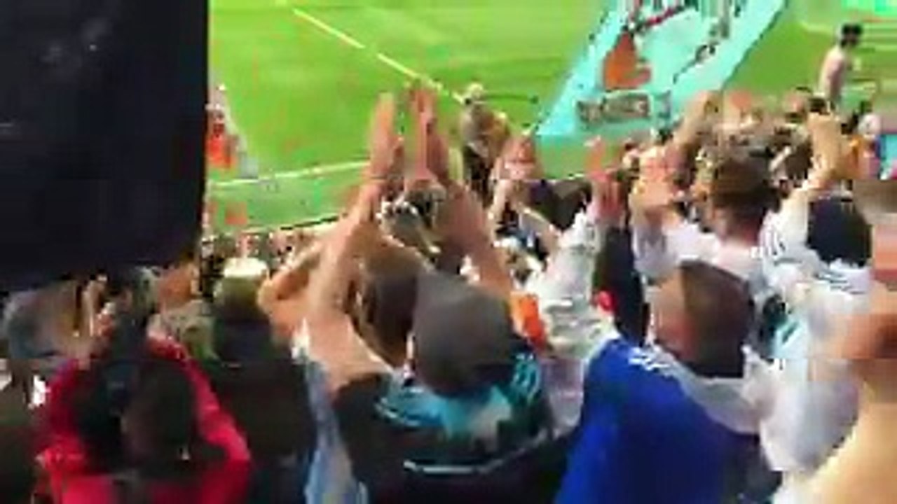 Le parcage olympien scande le nom de lopez maxime 