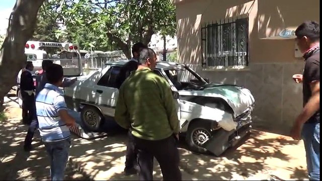 Misafirliğe Gittiği Evin Bahçesine Otomobille Daldı