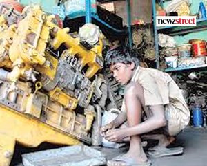 कैसे हुई थी मजदूर दिवस की शुरुआत,  आइये जानते है इसका भयावह  इतिहास