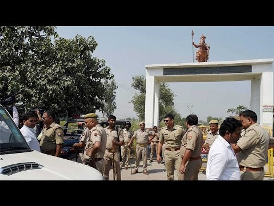 Bishada Hindu residents come together to celebrate Muslims weddings