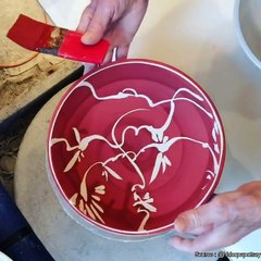 Le travail de ce potier est tout simplement hypnotisant