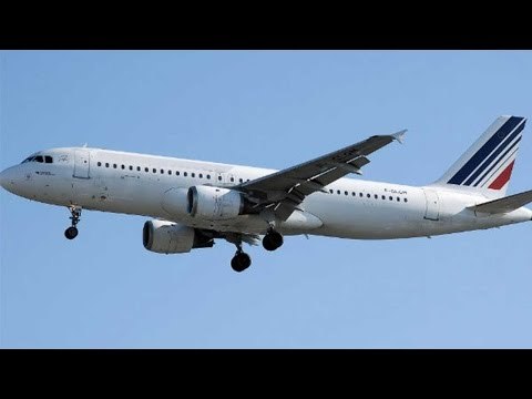 Scottish man mistakes loo entrance with plane door, fined 600 euros