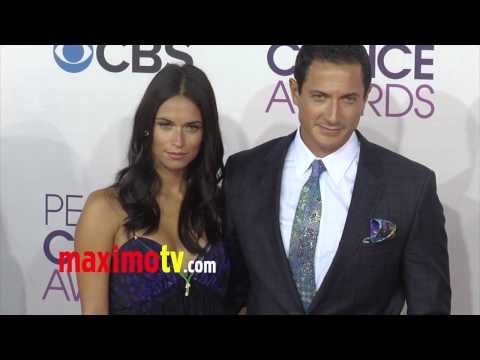Sasha Roiz People's Choice Awards 2013 Red Carpet Arrivals