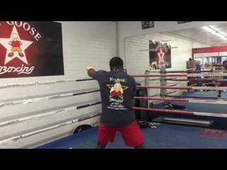 Andre Berto Working Out Is In Amazing Shape -  esnews boxing