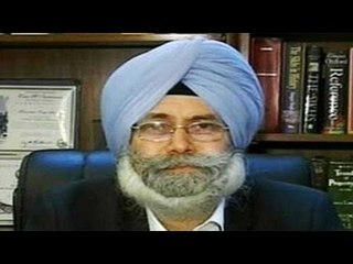 Descargar video: AAP leader HS Phoolka resigns, to work activity on 1984 Sikh riot case