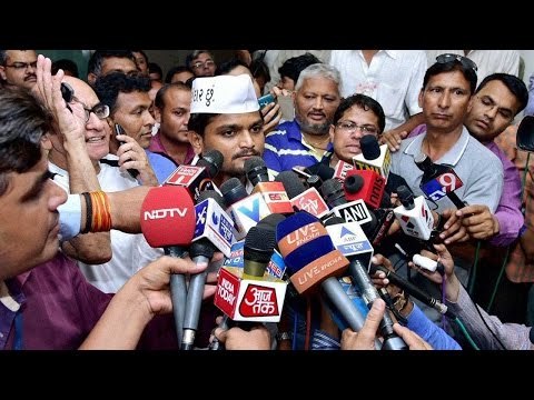 Hardik Patel arrested in Surat, for holding protest march