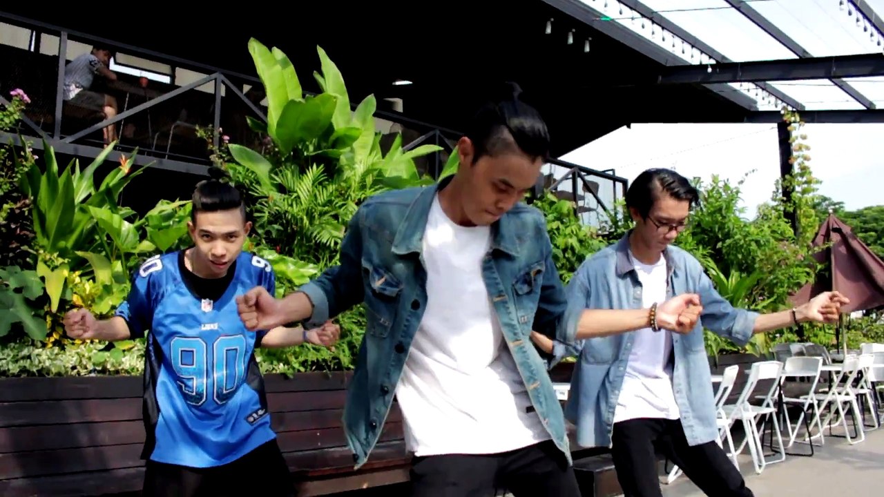 Music ** Love 5 - (Hoaprox mix) Il SOS Crew ll Tien Oliver ChoreoGraphy