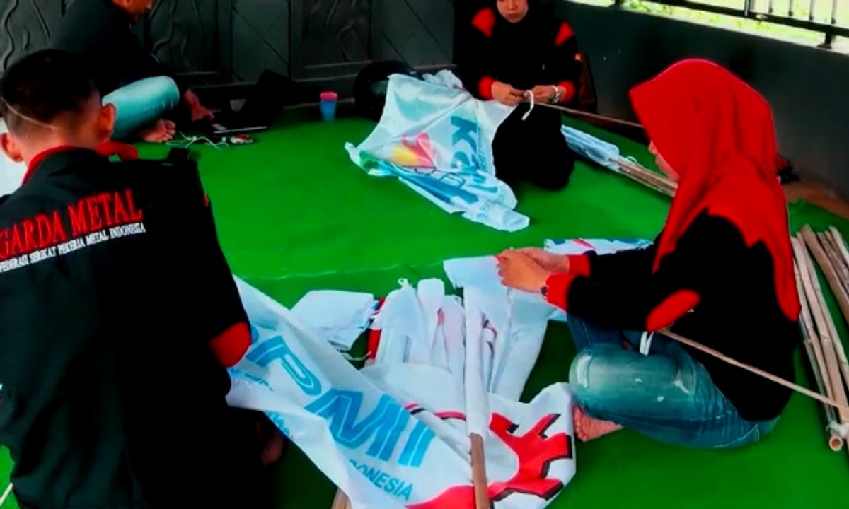 Buruh Mojokerto Perjuangkan Perbaikan Upah
