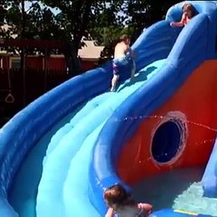 Çocukların Eğleceli Havuz Keyfi