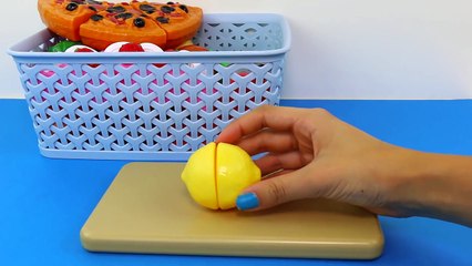 Pizza Cuttin Food VELCRO Cooking Toys For Children w_ M&Ms Vegetables & Fruits!-_GI7