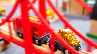 Toys Demo - BRIO Cars & Trains - BARRIER RULES! Toy Railway Trains & Trucks Videos for Kids-0IMy