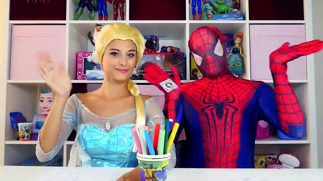 Spiderman vs Frozen Elsa Drawing candy challenge w_ Kinder Surprise Eggs, Fun Superhero-PzDZG