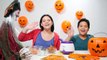 DIY Halloween Recipes - Halloween Cookies & Oreo cookies challenge! Halloween snacks for kids-9Jq6