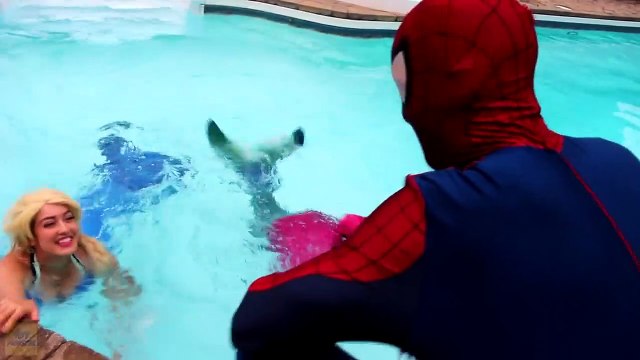 Frozen Elsa's POOL UNICORN! w_ Spiderman Pink Spidergirl Joker Princess Anna Batman Superhero Fun-5pVzYRXP