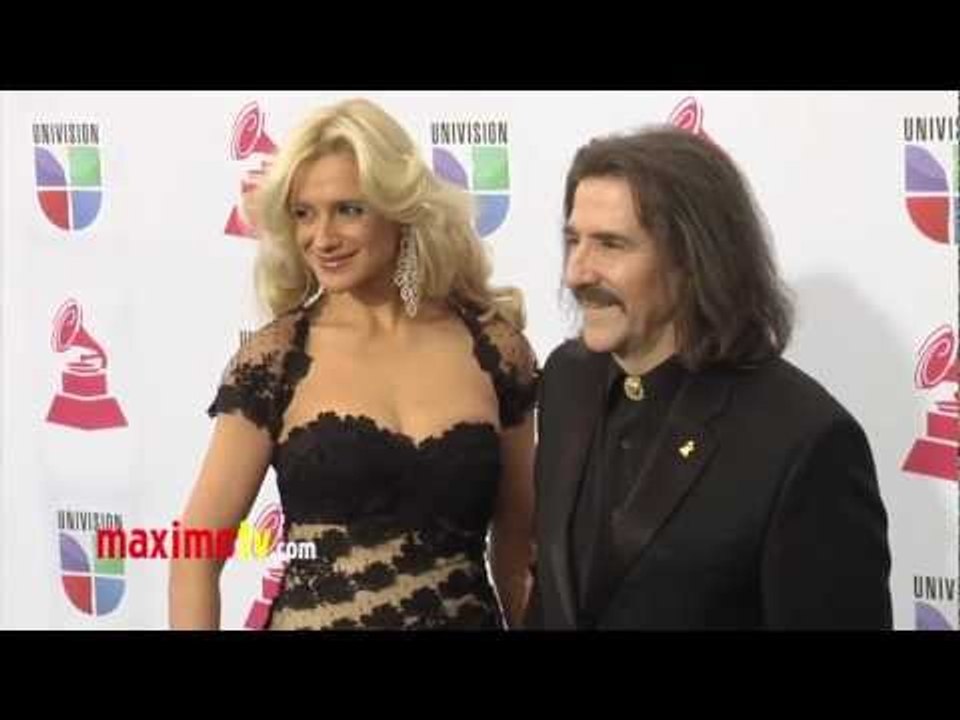 Luis Cobos XIII Latin Grammy Awards Alfombra Verde ARRIVALS