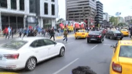 Şişli'den Taksim'e Yürümek İsteyen Gruba Müdahale