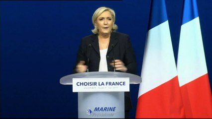 Marine Le Pen s'attaque au "monde de la finance" : "Cette fois il a un nom, il s'appelle Emmanuel Macron"