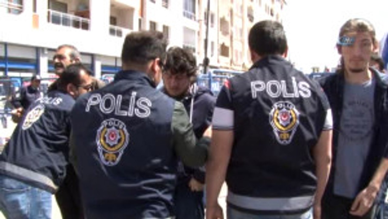 540 Polisin Görev Yaptığı 1 Mayıs Kutlamalarına Katılım Beklenenden Az Oldu