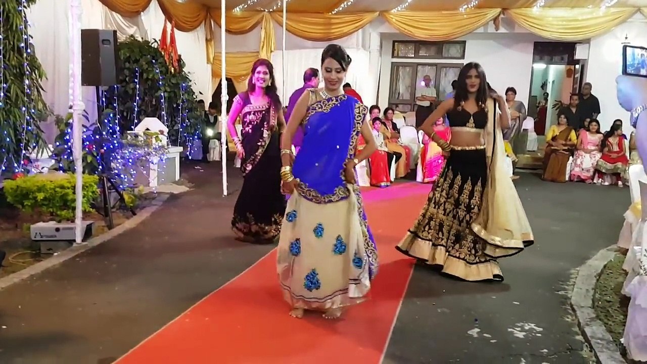 Sisters Mashup Dance Performance