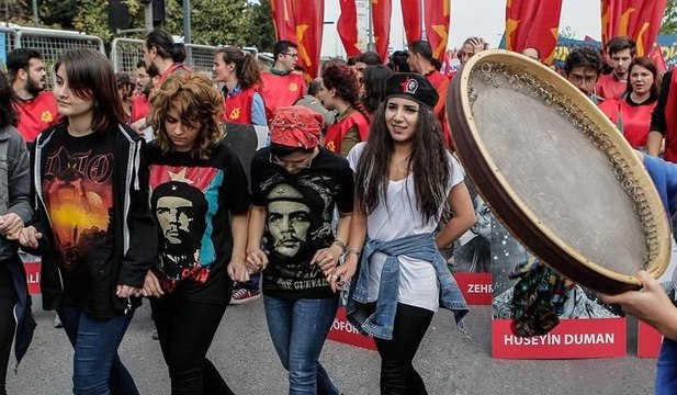 Bakırköy'deki 1 Mayıs kutlamasından coşku dolu görüntüler