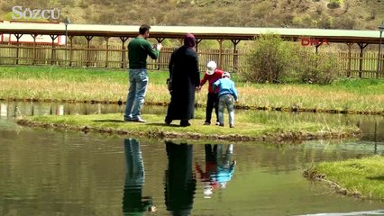 Bingöl'de yüzen adaya turist ilgisi