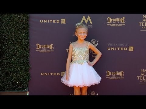 Alyvia Alyn Lind 2017 Daytime Emmy Awards Red Carpet