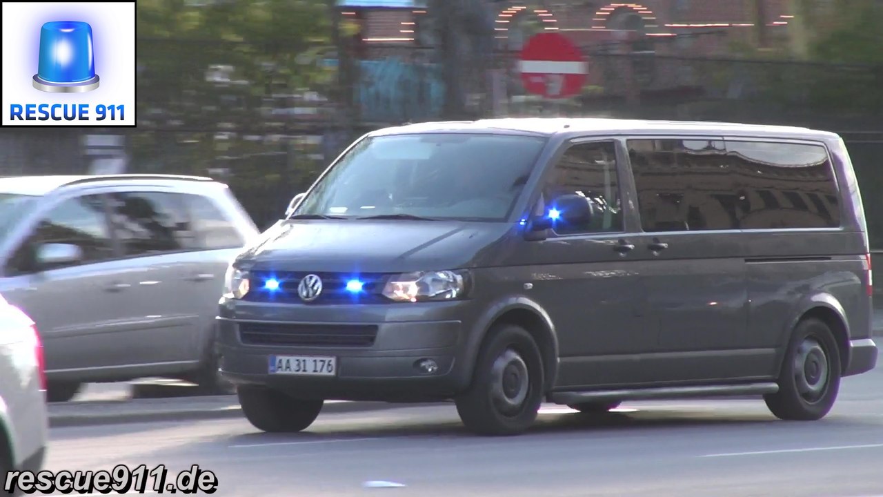 Politi København // 2x Unmarked van Police Copenhagen