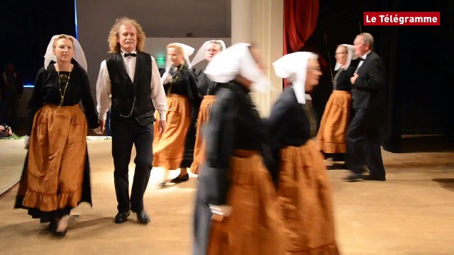 Paimpol. La grande fête du cercle Anjela Duval fait salle comble